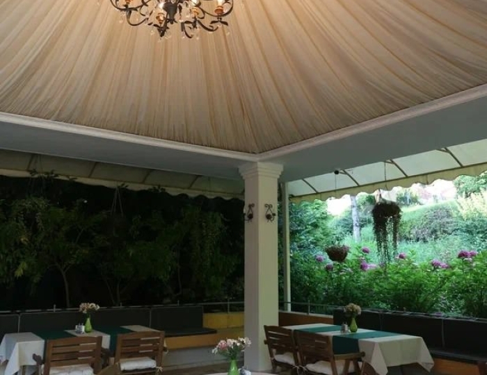 Кафе в саду - Комплекс ODISSEYA Wellness Resort / Одиссея Велнес Резорт